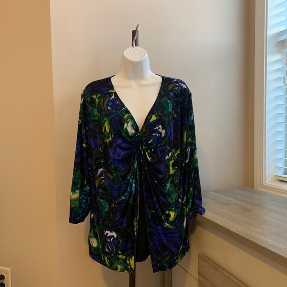 P12 Cato women 22/24w polyester & spandex plus top plus size - Picture 2 of 4